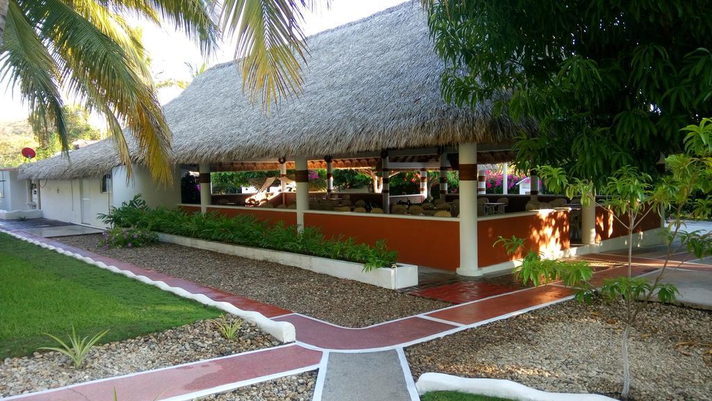 Hotel Y Club Campestre Altos Paraiso Puerto Escondido  Exterior photo