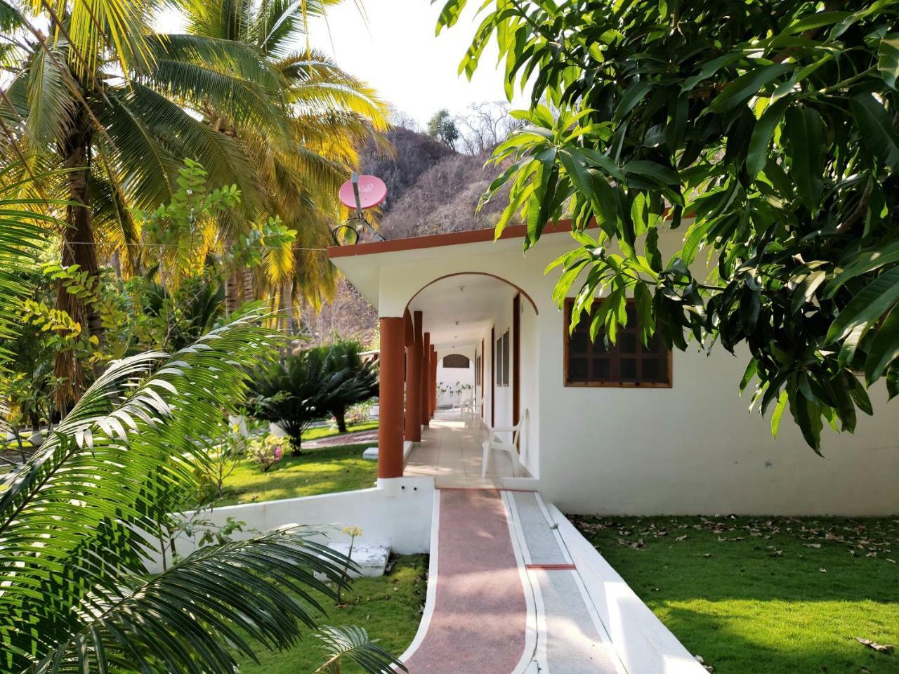 Hotel Y Club Campestre Altos Paraiso Puerto Escondido  Exterior photo