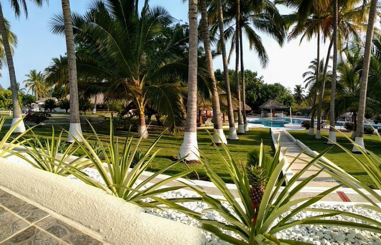 Hotel Y Club Campestre Altos Paraiso Puerto Escondido  Exterior photo